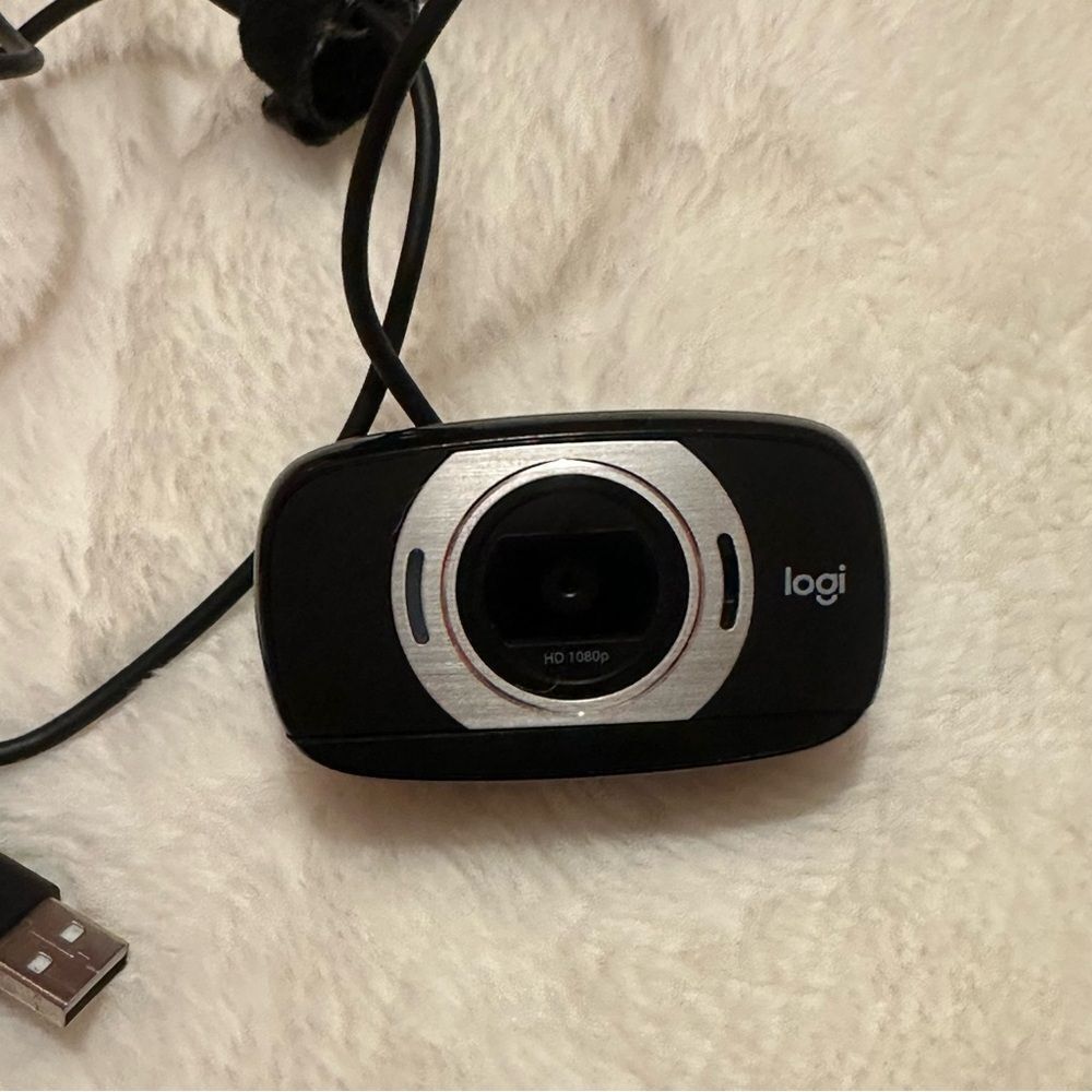 Logitech Dual-Tone Webcam - Picture 2 of 5
